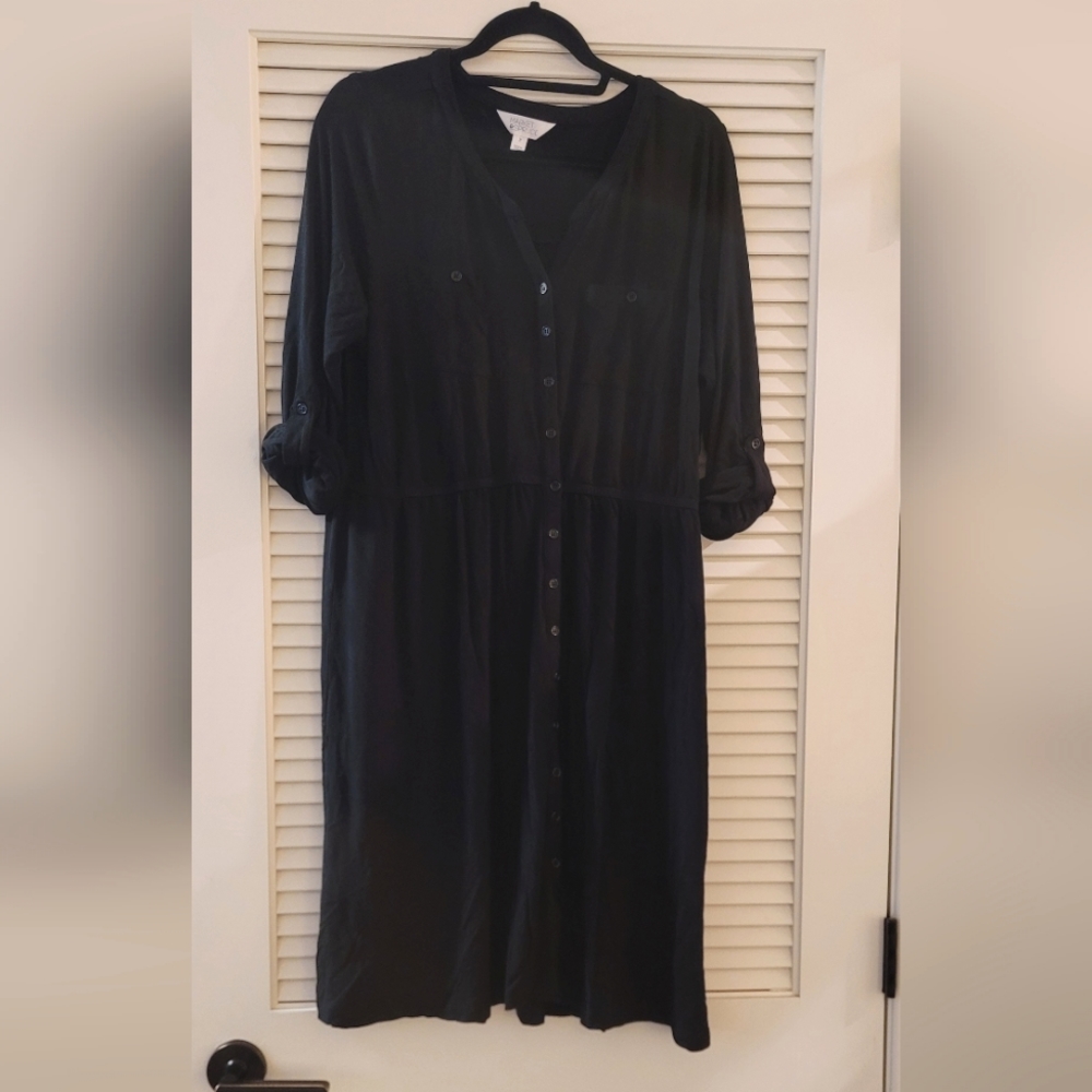 Market Spruce- (Plus-Size) Black Loose-Fit Cuffed-Sleeves Button Down Dress